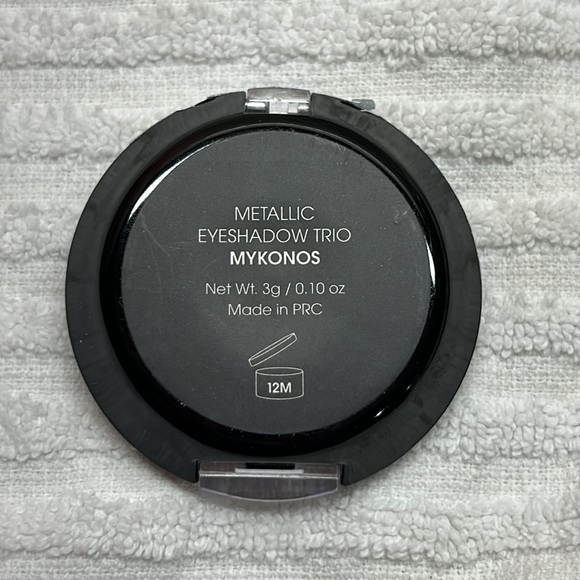 Eye Makeup Set 3 pieces Eyeshadow trio, angled eyeshadow brush, brow gel NWT - Picture 10 of 10